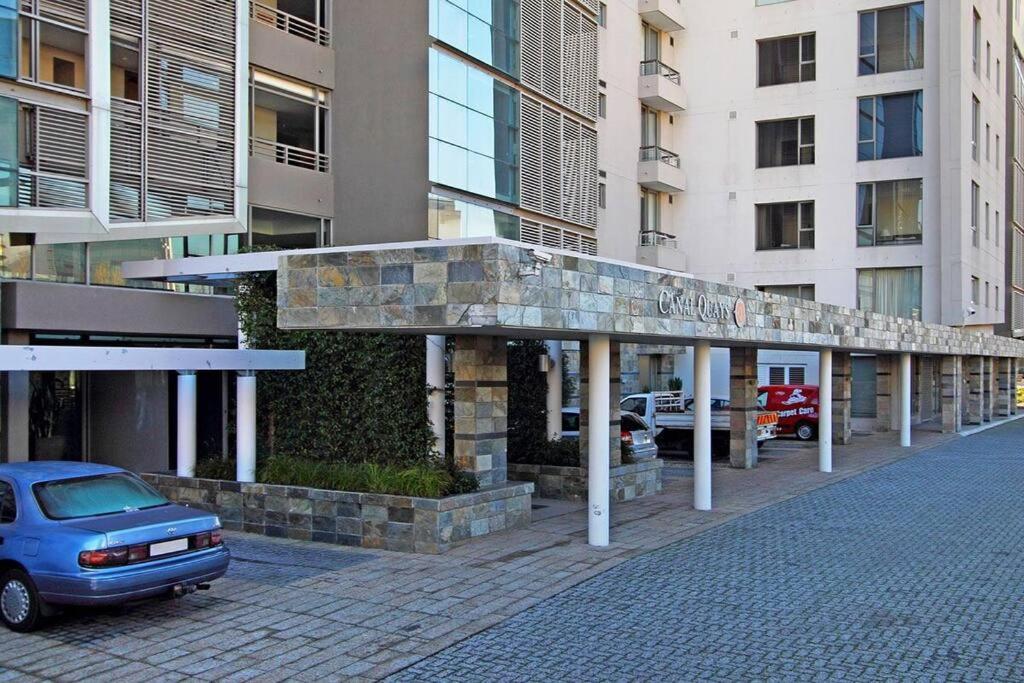 Canal Quays No Load Shedding Two Bedroom * Kapstadt