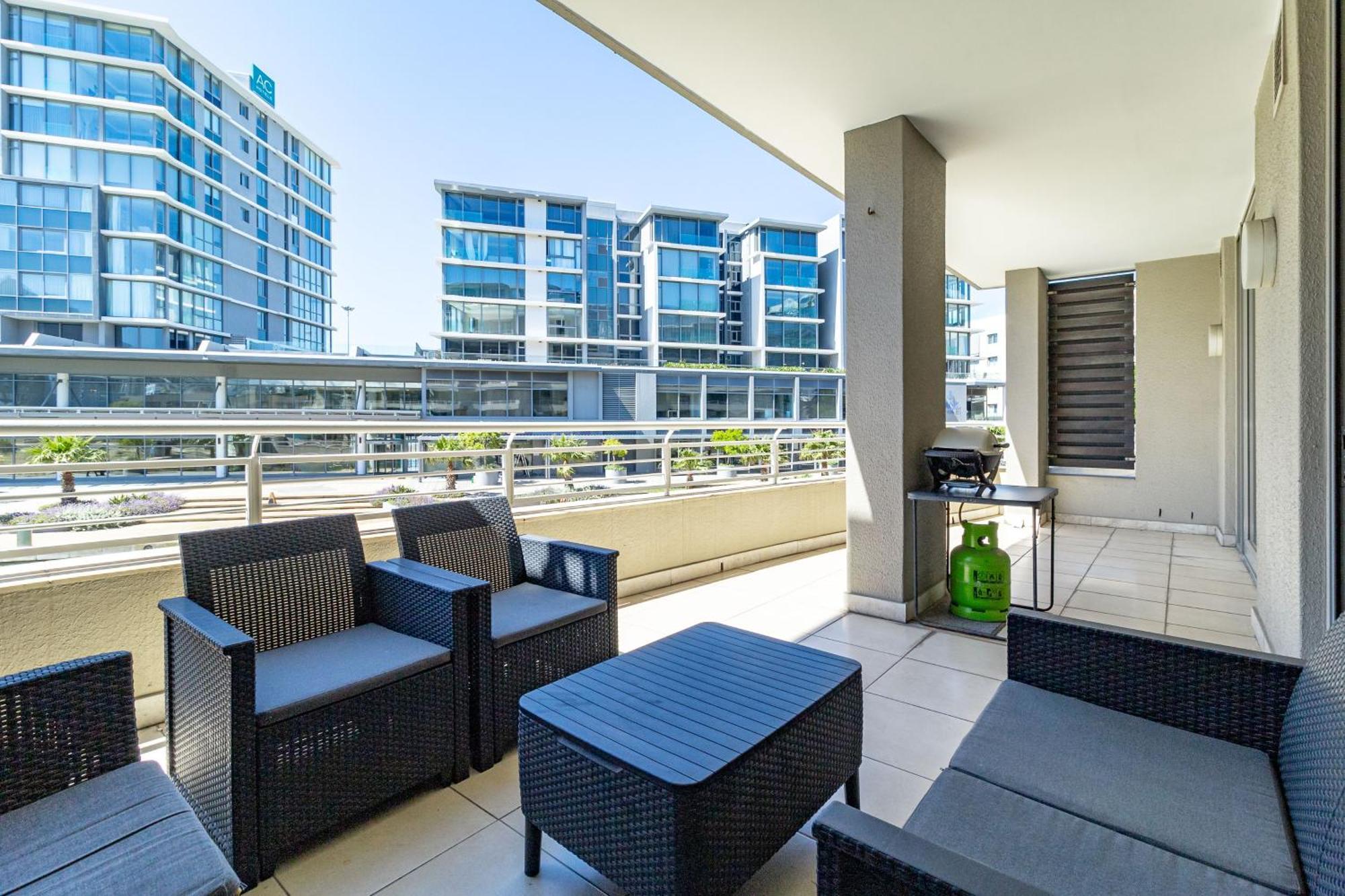 Canal Quays No Load Shedding Two Bedroom *