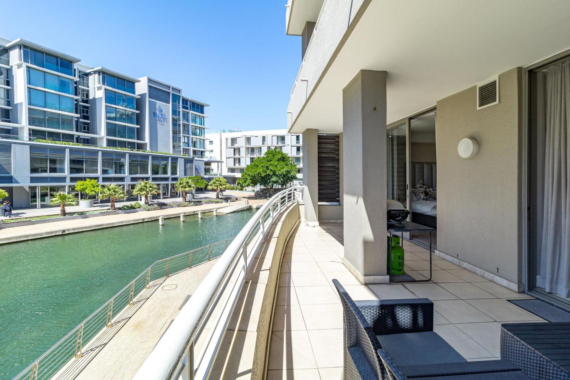 Apartment Canal Quays No Load Shedding Two Bedroom